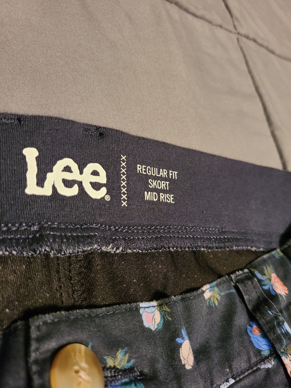 Lee Navy Floral Skort - Picture 5 of 7